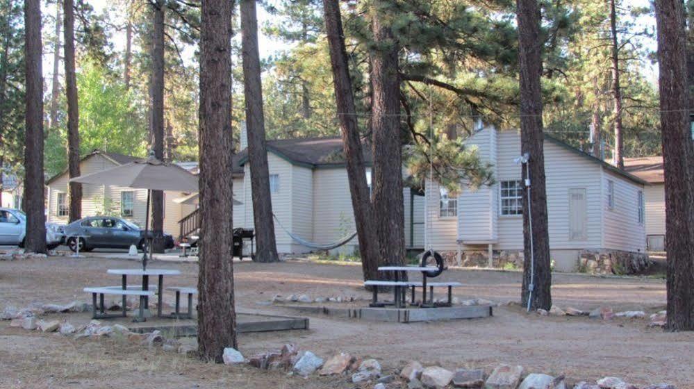 Lakewood Cabins Биг Беър Лейк Екстериор снимка
