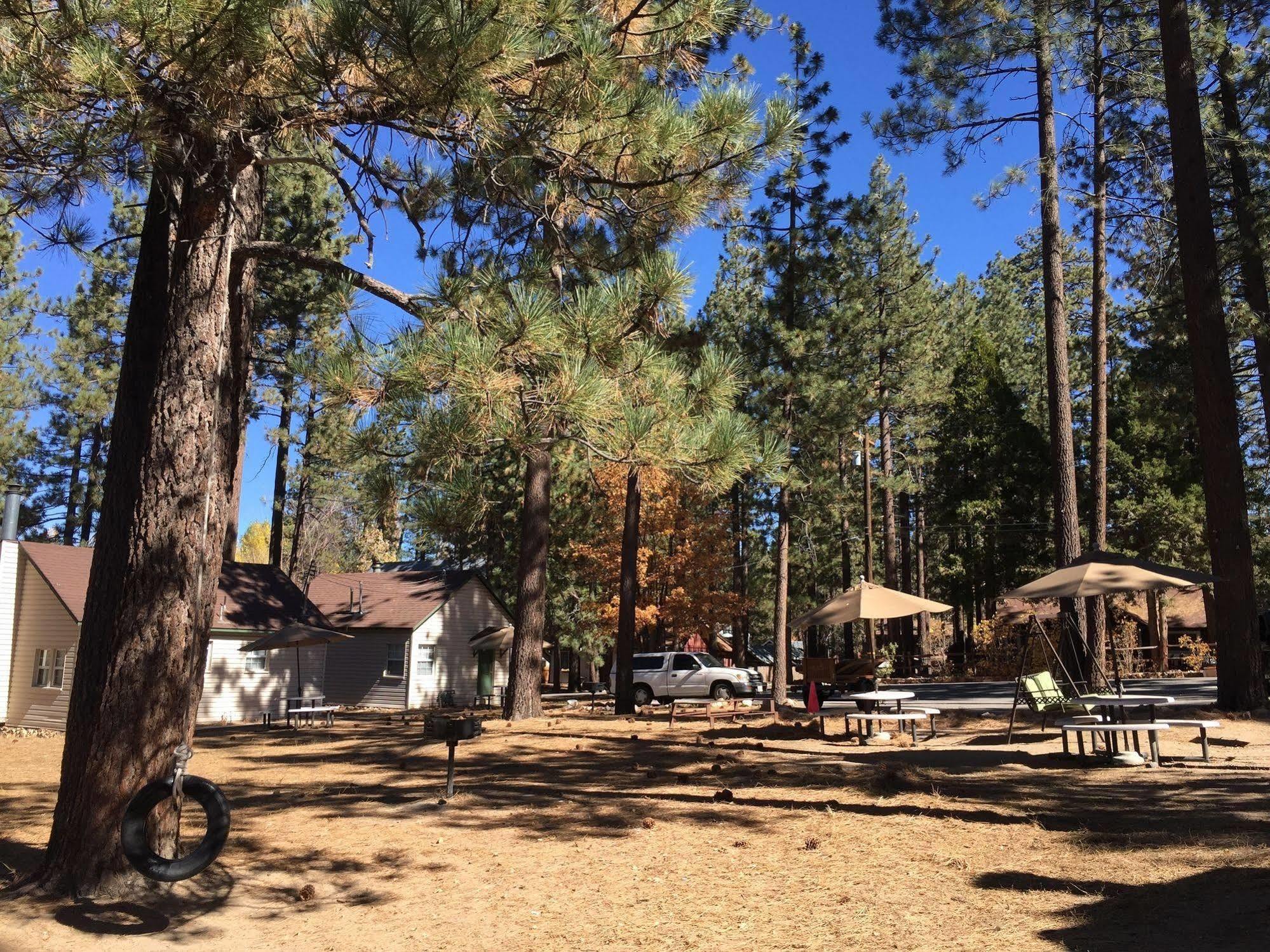 Lakewood Cabins Биг Беър Лейк Екстериор снимка